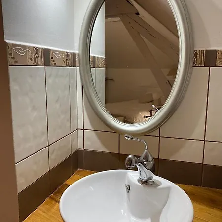 Le Clos Des Figuiers - 3 D'hotes De Charme بيت ضيافة