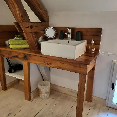 Le Clos Des Figuiers - 3 D'hotes De Charme