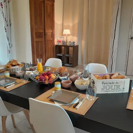 Le Clos Des Figuiers - 3 D'hotes De Charme بيت ضيافة Duravel