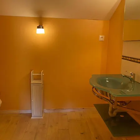 Le Clos Des Figuiers - 3 D'hotes De Charme بيت ضيافة